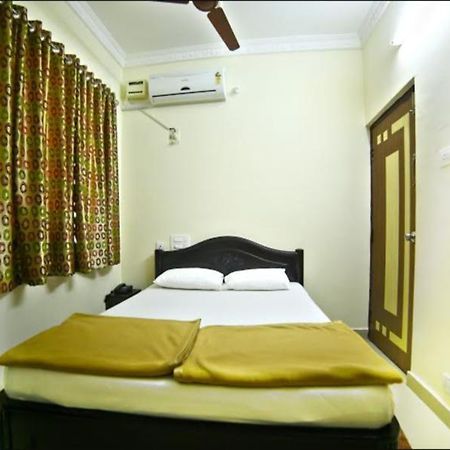 تيروباتي Reva Guest House المظهر الخارجي الصورة